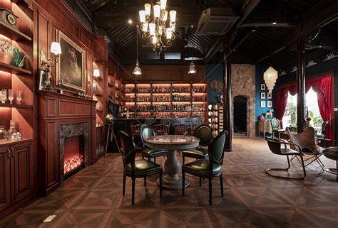 Obstra酒吧的中世纪装修风格-九川设计