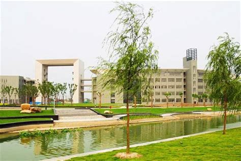 上海大学嘉定校区掠影-上海大学继续教育学院国际教育中心