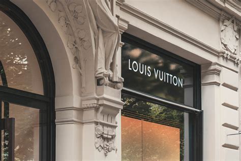 路易威登（Louis Vuitton) 品牌的历史 - 知乎