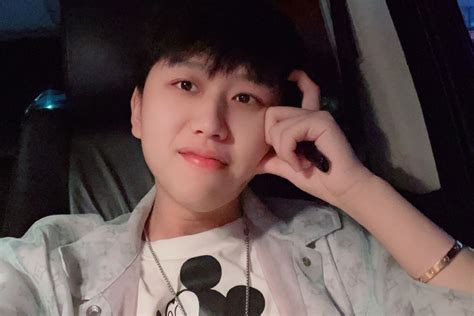 王镜泽图片