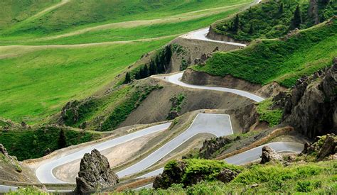 中国盘山公路美如画，最多有600个弯道，让人惊叹不已|公路|盘山|弯道_新浪新闻