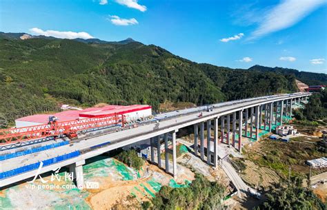 广西贺州：高速公路建设忙【3】--图片频道--人民网