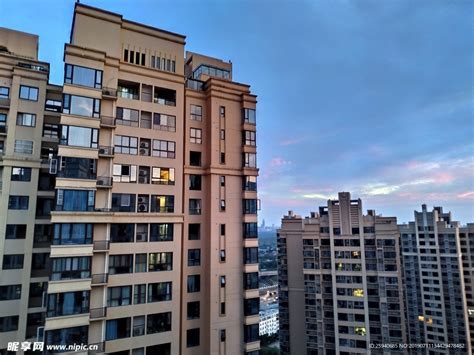 两栋高档居民楼高清图片下载_红动中国