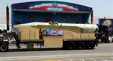 伊朗宣布试射第3代“征服者-110”导弹_视频中国_中国网