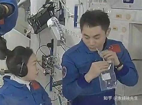 太空影像：航天员太空就餐名场面_凤凰网视频_凤凰网