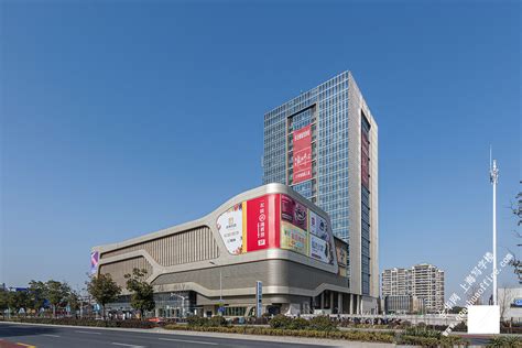 上海市青浦区实验中学：强基础，筑品牌，追求卓越办学