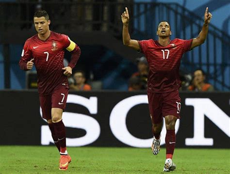 葡萄牙有C罗 世界杯一场完美的对攻战！诠释最经典的巅峰对决|世界杯|西班牙|葡萄牙_新浪新闻