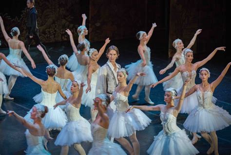 抢票 | 俄罗斯芭蕾巅峰之作《天鹅湖》重磅来袭！_深圳新闻网