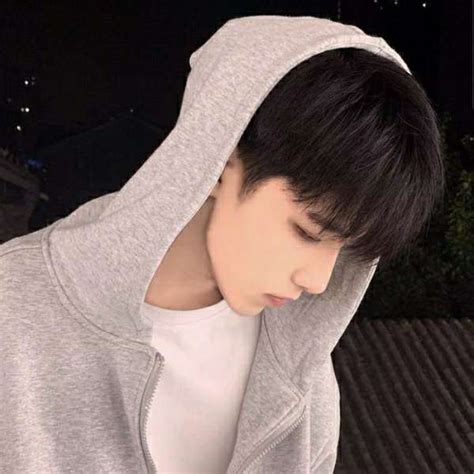 非主流唯美男生头像干净