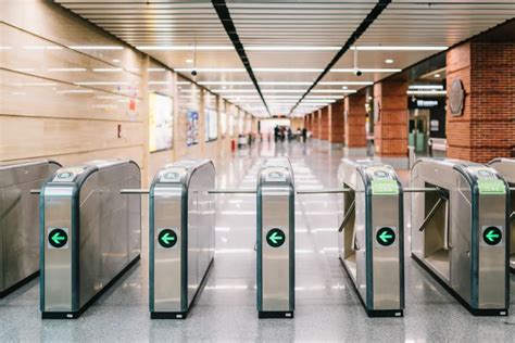 北京丰台站换乘地铁取消二次安检，通行效率提升|旅客|安检|地铁_新浪新闻