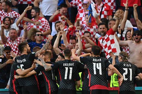 创造历史，欧洲杯首次以常规时间3-3的比分进入加时赛_PP视频体育频道