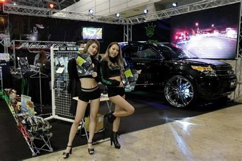 2018日本东京改装车展之美女车模: 盛产女优的国度车模就是不一样
