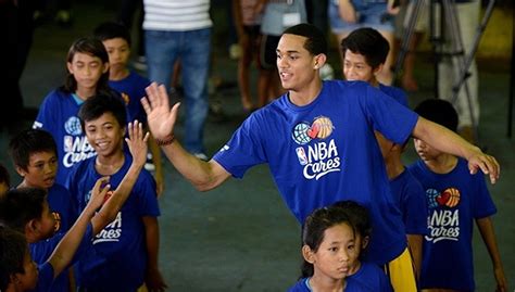 篮球文化成熟、群众基础深厚 菲律宾正成为NBA一大市场|界面新闻 · 体育