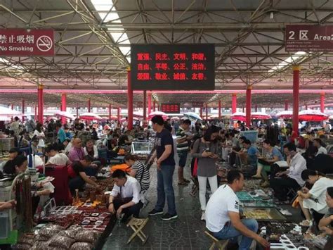 2024潘家园旧货市场购物,北京潘家园旧货市场，是全国...【去哪儿攻略】