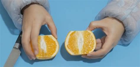 两种橙子剥皮小窍门，学会了吃橙子和吃橘子一样轻松！