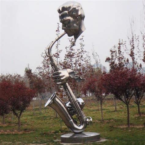 镂空人物不锈钢雕塑--中雕园林雕塑