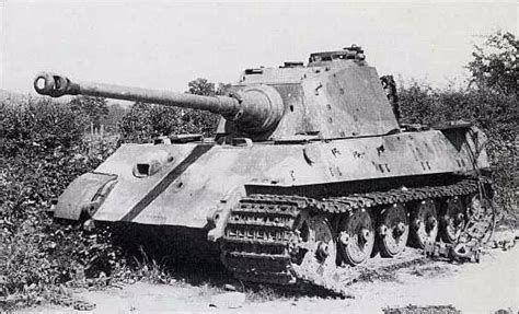 击穿护甲，正中目标，T-34在1500米外就能手撕了虎式