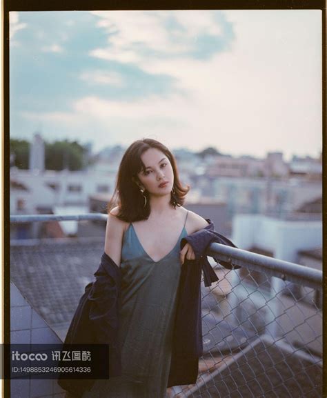 半身女图图片