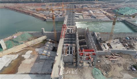 四川眉山：复工后的汤坝航电枢纽工程