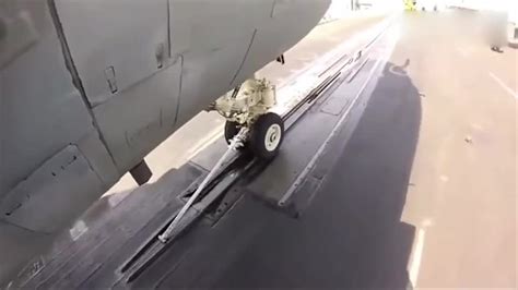 F35航母弹射起飞近景画面，相当清晰_腾讯视频