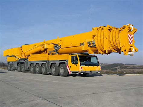 国之重器！世界最强起重机—泰山吊！最大起重量20160吨！_设备