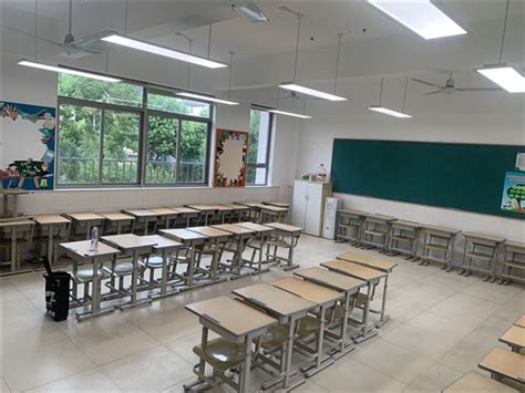 上海七宝明强小学(东校区)教室照明灯具升级改造