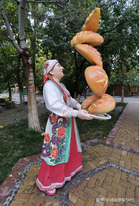 伊犁老城“汉人街”美食大巴扎_吃在伊犁_伊犁哈萨克自治州人民政府