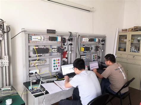 我院举办工业机器人应用编程职业技能等级证书师资培训班-陕西工业职业技术学院