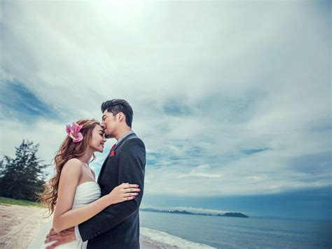 大理婚纱摄影-海景礁石大理婚纱照蜜月婚拍旅游攻略旅拍客照-千遇视觉全球旅拍