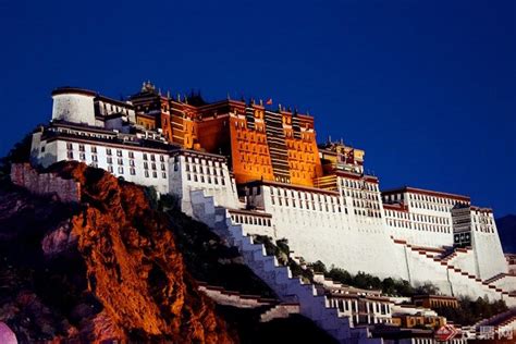 布达拉宫 （中国西藏宫堡式建筑群）