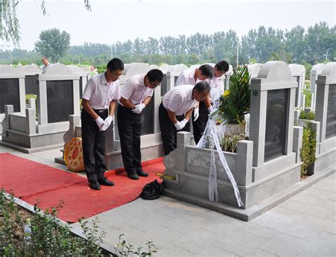 90后美女做殡葬礼仪师 每日与遗体相伴 - 中国殡葬协会官方网站