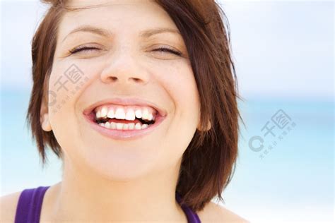 幸福的女人的脸的明亮特写图片人物形象免费下载_jpg格式_4272像素_编号38816812-千图网
