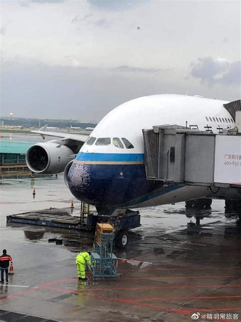 南航A380遭遇冰雹风挡破裂，权威回应来了 - 民用航空网