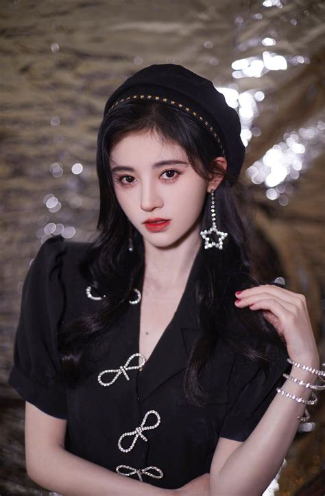 鞠婧祎素材库图片