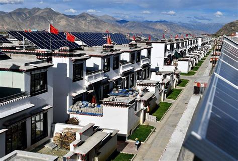 西藏：扶贫搬迁让贫困群众过上好日子