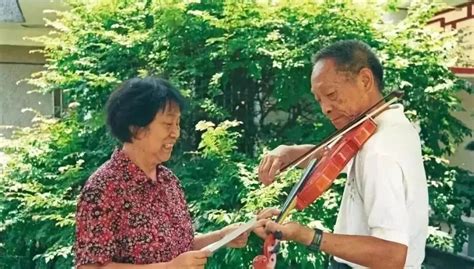 看了82岁的袁隆平夫人，我顿悟了婚姻最好的模样_澎湃号·政务_澎湃新闻-The Paper
