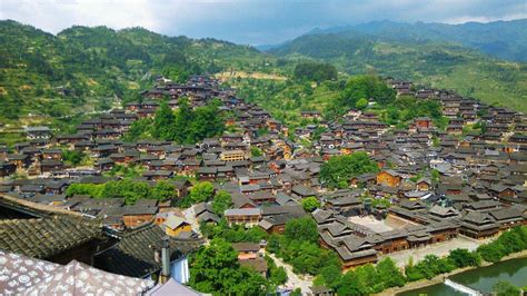 在美丽的贵州黔东南 有一个地方叫肇兴侗寨整个村寨历经千年处处彰