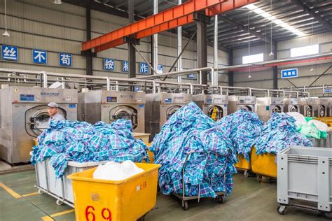 今天我们公司河北邯郸市永年区医院洗衣房设备送货-河北朗奥洗涤机械公司