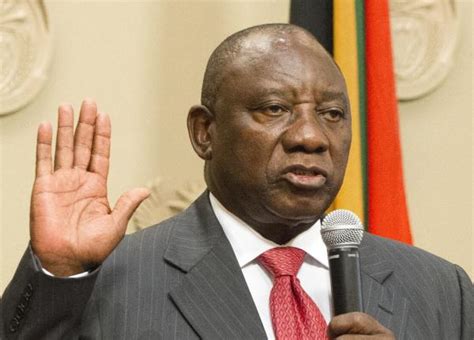 南非多名新部长争议声中宣誓就职_手机新浪网