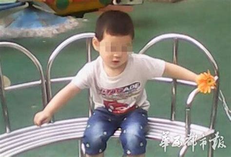 江西上饶5岁男孩遭拐卖“25年后找到父母 认亲现场感人！”_视频_长沙社区通
