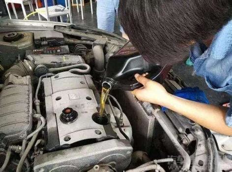 详解汽车发动机润滑系的检修方法 - 精通维修下载