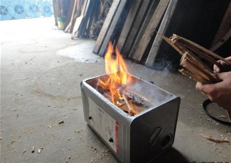 一种以煤柴为燃料的炉子的制作方法
