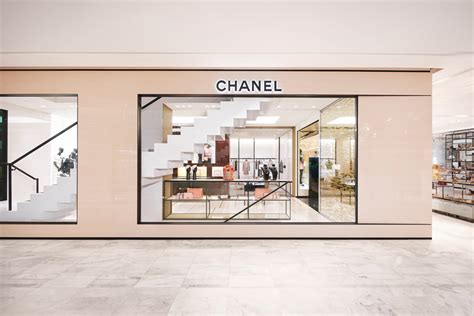 香奈儿的黑白浪漫丨Chanel 2020秋冬早秋系列-服装品牌新品-服装设计网