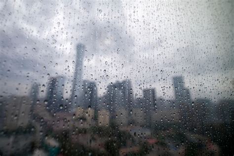 北京暴雨！Ⅲ级应急响应启动 - 封面新闻