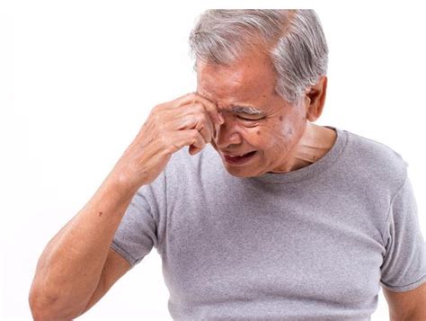 老人有4个表现，或是老年痴呆的症状，如何预防老年痴呆_凤凰网