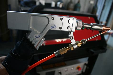 激光手持焊接机焊枪 - 激光焊接机 - 江苏继扬激光科技有限公司