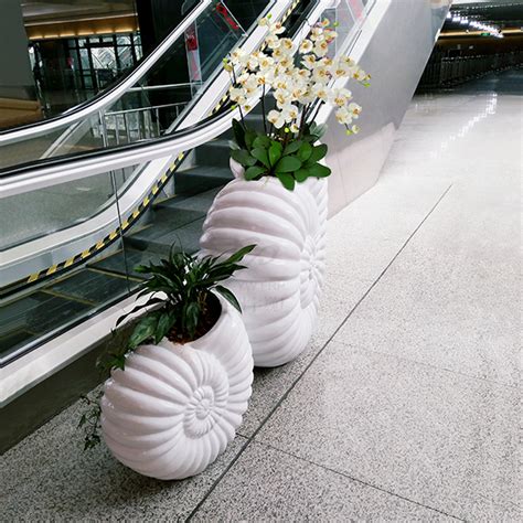 海螺型玻璃钢花盆 - 惠州市宇巍玻璃钢制品厂