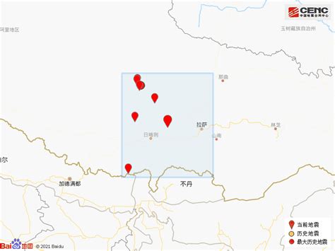 [题目]西藏自治区下辖5个地级市.2个地区和73个县.地势由西北向东南倾斜.地形复杂多样.下图为西藏各地市人口及主要城镇分布图(图中数值为各地 ...