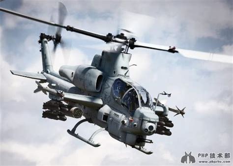 最新版武装直升机装备美国海军陆战队，生产型AH-1Z正式入役__凤凰网