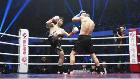 两次世界冠军泰拳王遭邱建良一脚KO，对手抱头投降了